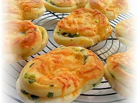 港式「香葱芝士煙肉(葱、ベーコン&チーズパン)」